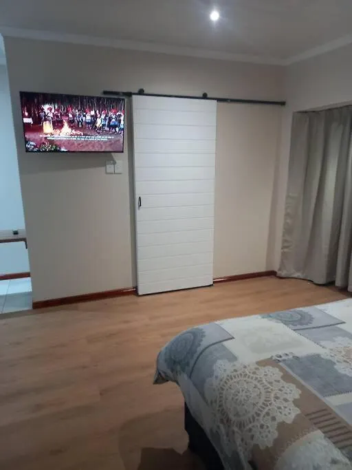 Entire Spacious Guest Suite In ケープタウン